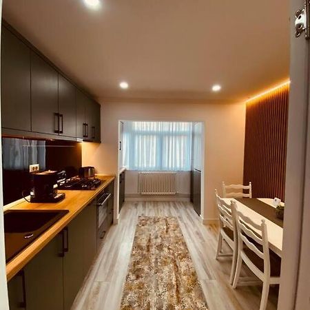Apartament In جورا هومورولوي المظهر الخارجي الصورة